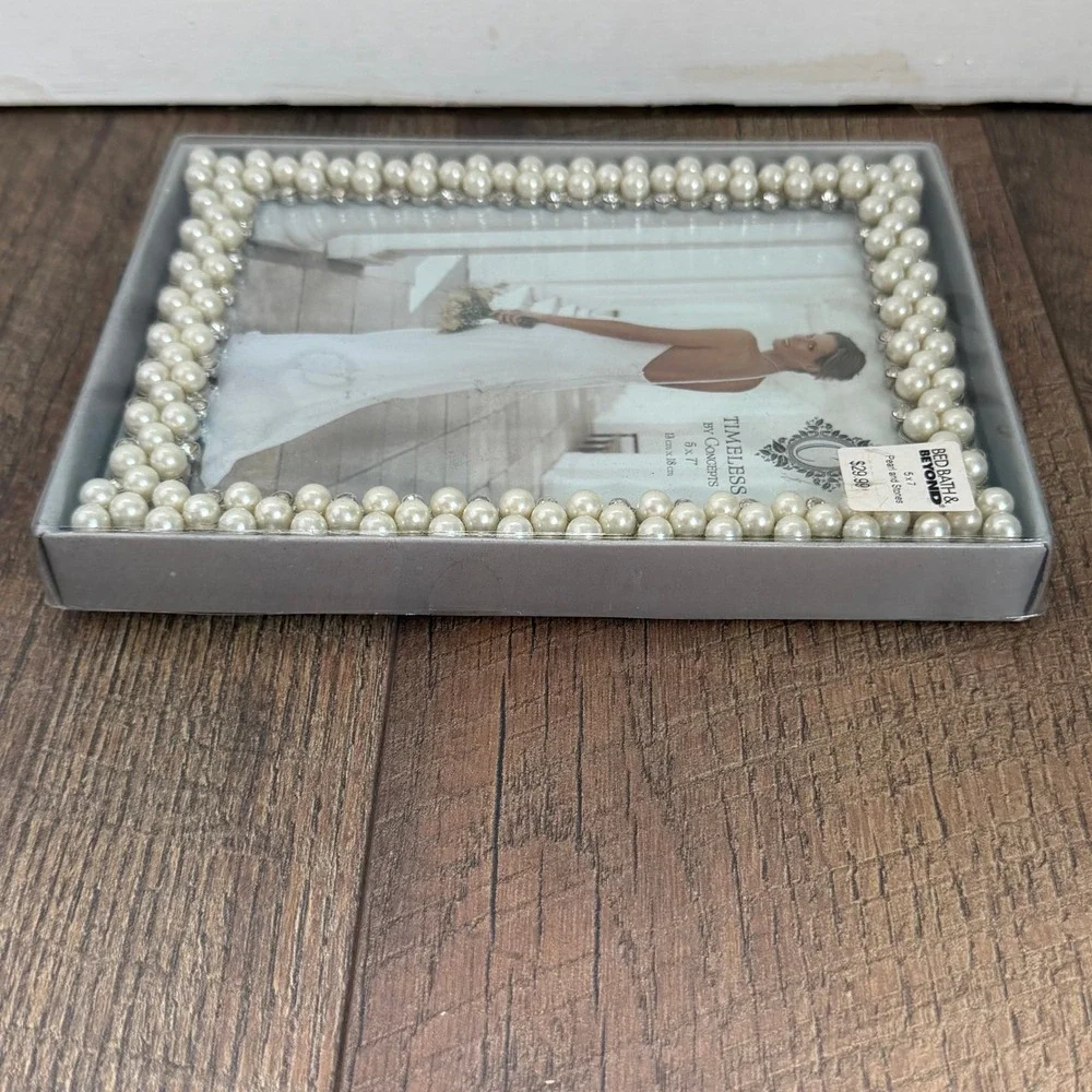 Timeless by Concepts Pearl Rhinestone 5x7 Photo Frame NIB Wedding Bridal Gift